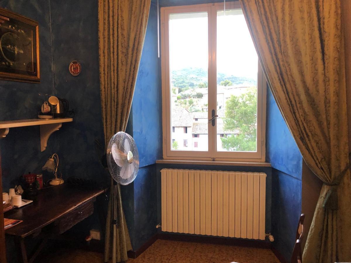 La Finestra Sul Fiume Bed & Breakfast Fossombrone Exterior photo