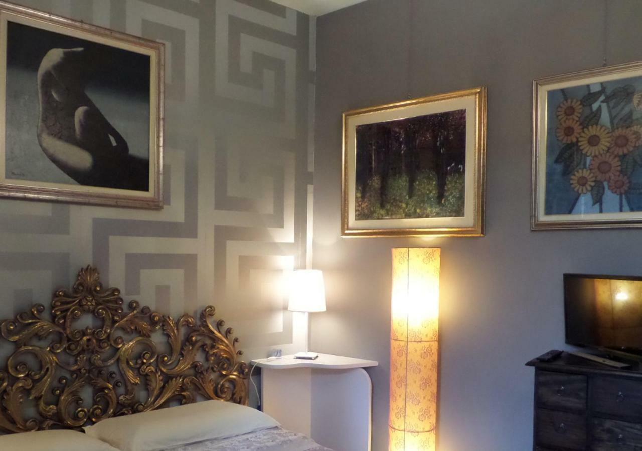 La Finestra Sul Fiume Bed & Breakfast Fossombrone Exterior photo