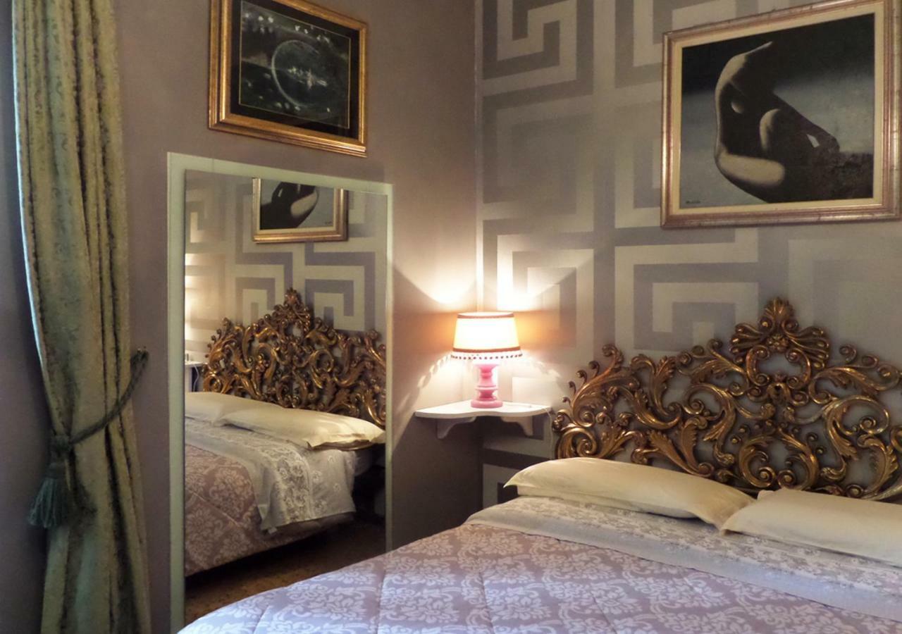 La Finestra Sul Fiume Bed & Breakfast Fossombrone Exterior photo