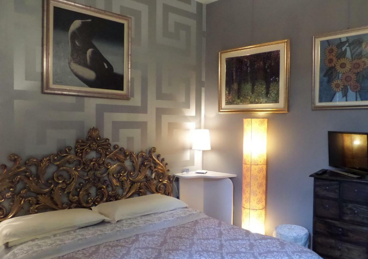 La Finestra Sul Fiume Bed & Breakfast Fossombrone Exterior photo
